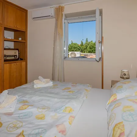 Dajana, A Cozy Pet Friendly Minutes From The Hébergement de vacances *